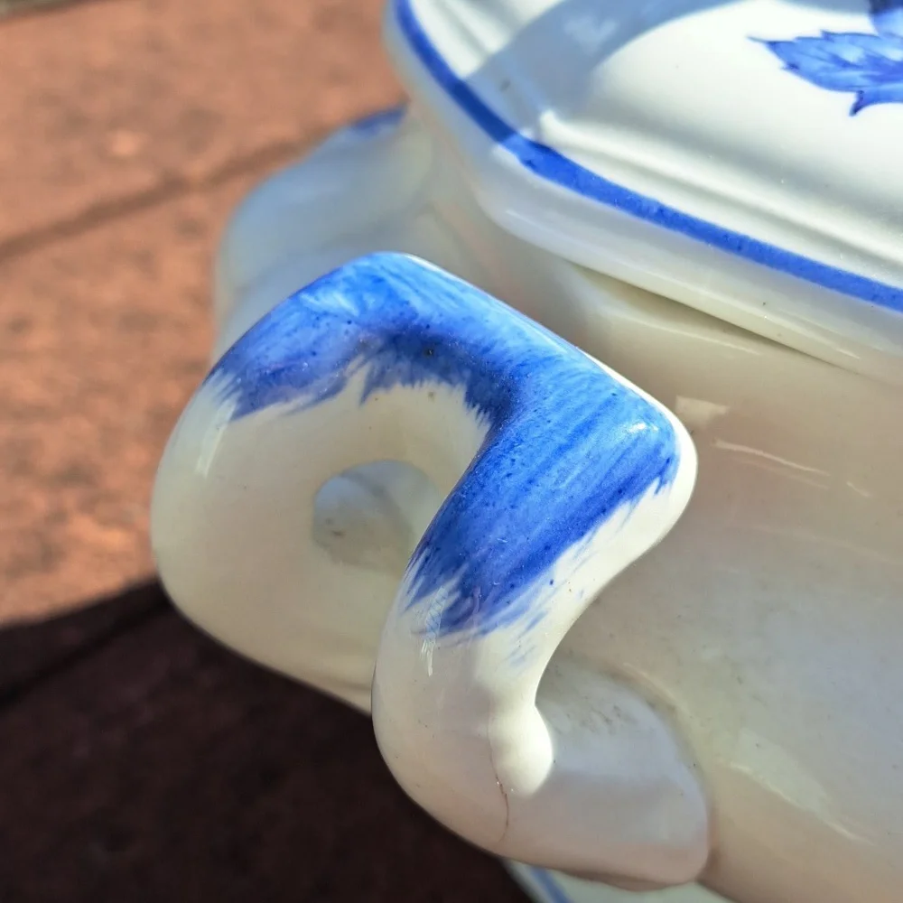 White Floral Porcelain Soup Tureen - Picture 7 of 7